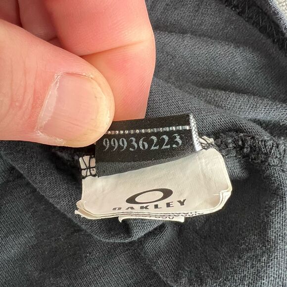 Oakley mens graphic tee black metalic white and orange size m Y2K 90’s - Picture 4 of 7